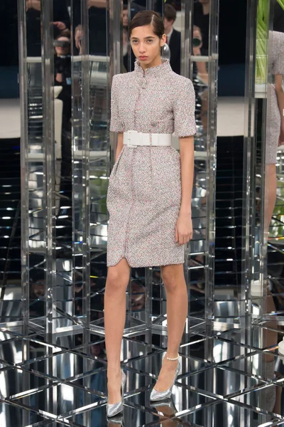 Look 22